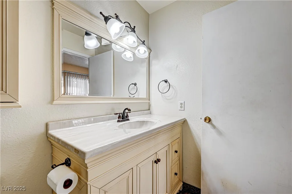 5121 Gains Mill, Las Vegas, NV 89122
