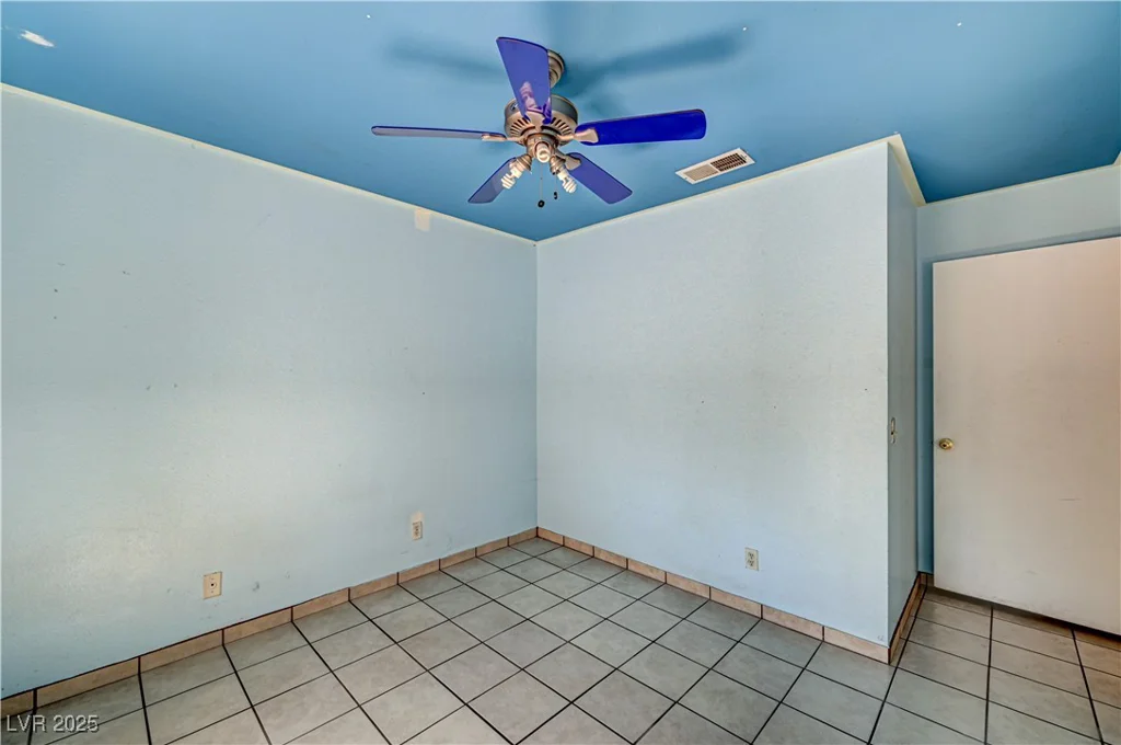 5121 Gains Mill, Las Vegas, NV 89122