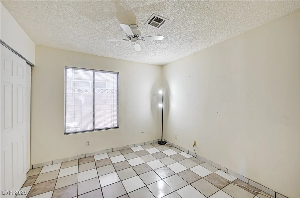5121 Gains Mill, Las Vegas, NV 89122