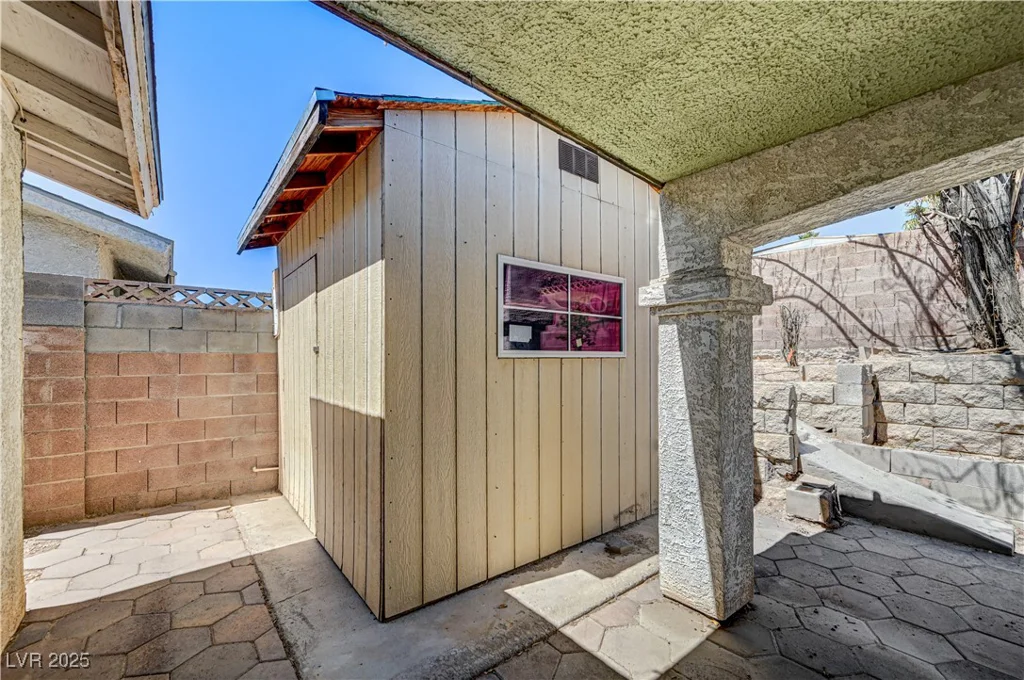 5121 Gains Mill, Las Vegas, NV 89122