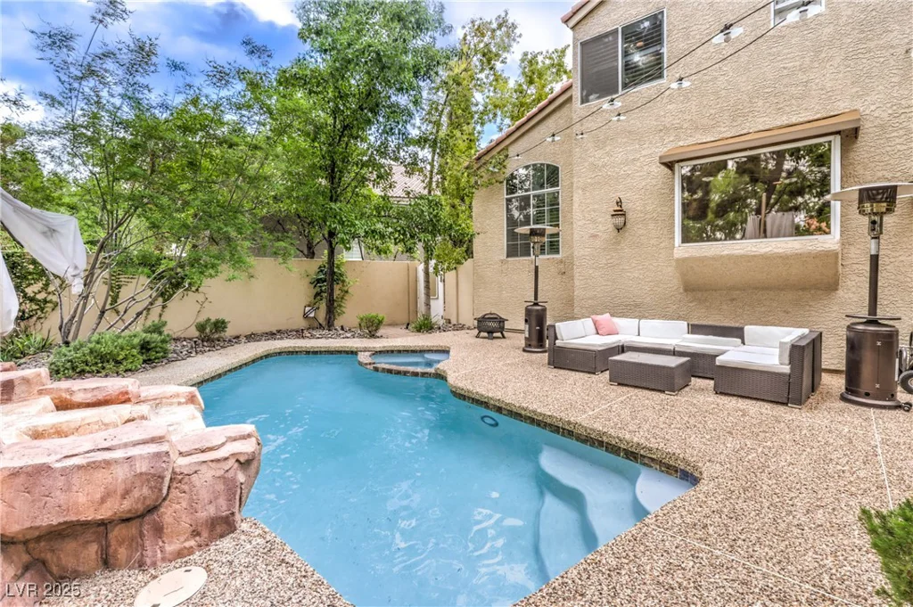 1844 Winners Cup Drive, Las Vegas, NV 89117