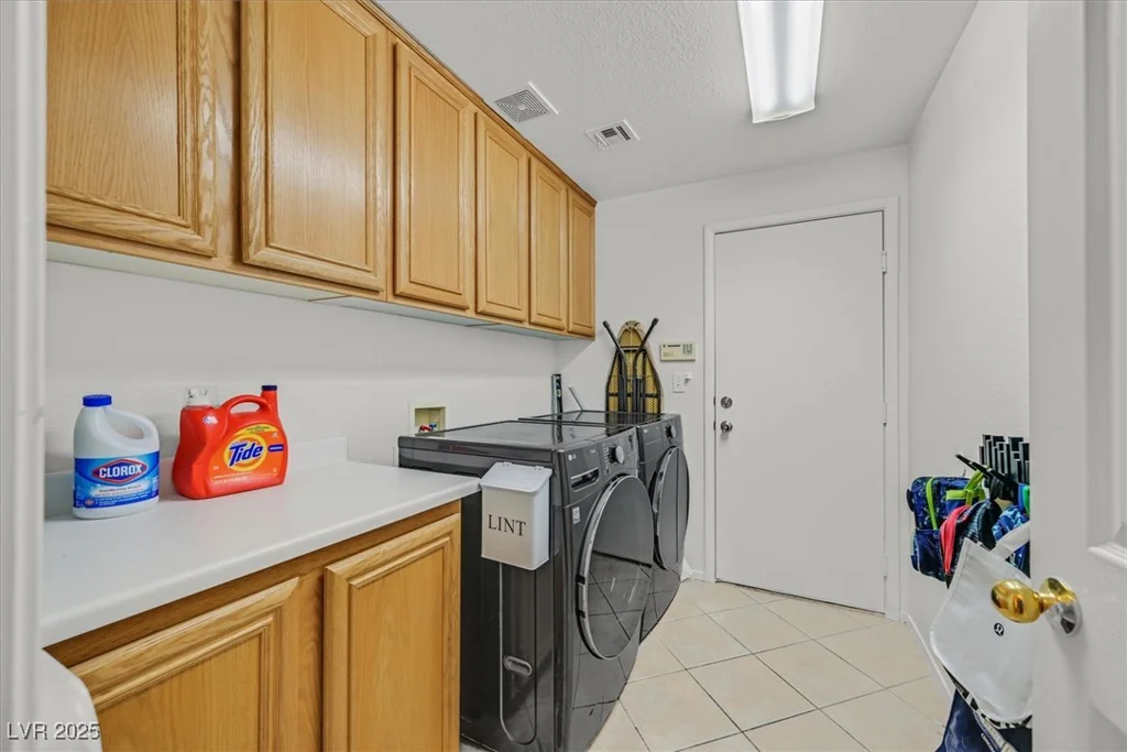 50 Desert Castle, Henderson, NV 89012