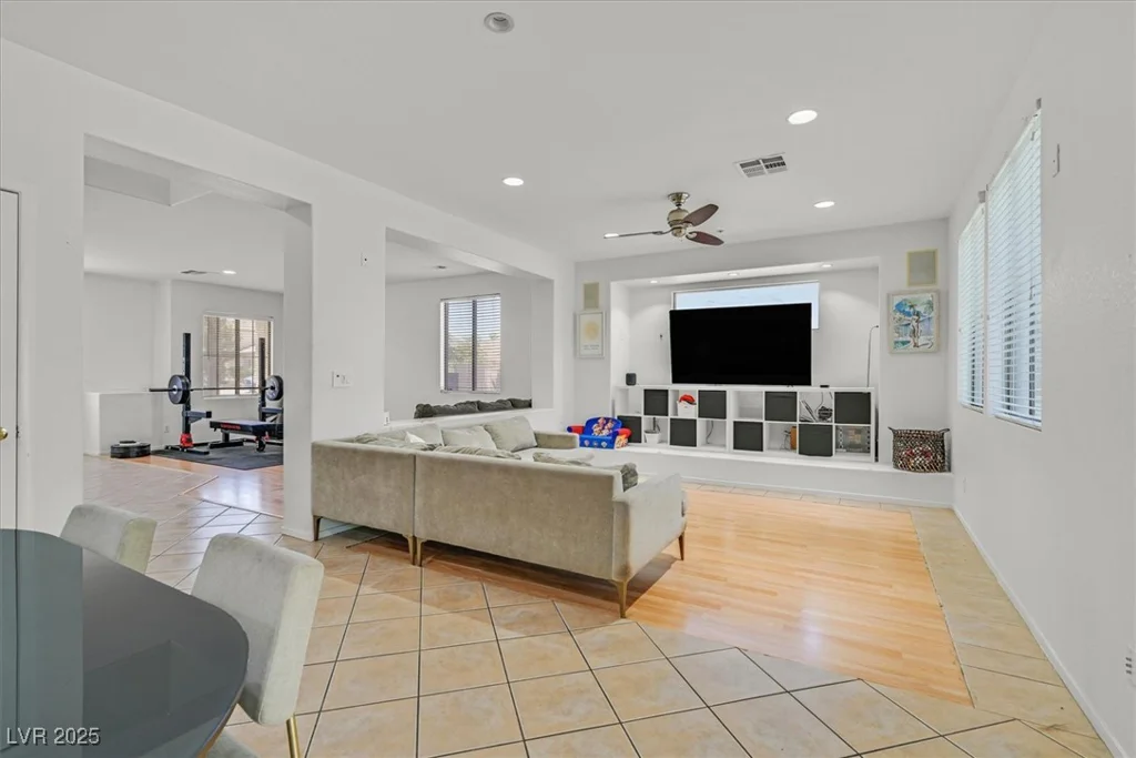 50 Desert Castle, Henderson, NV 89012