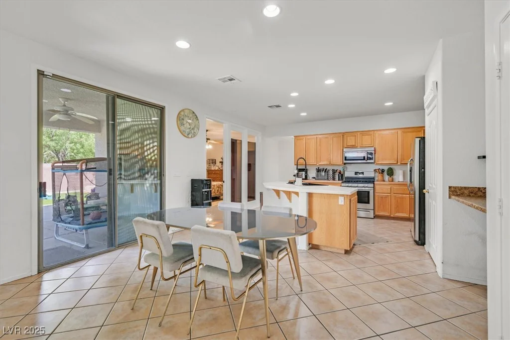 50 Desert Castle, Henderson, NV 89012