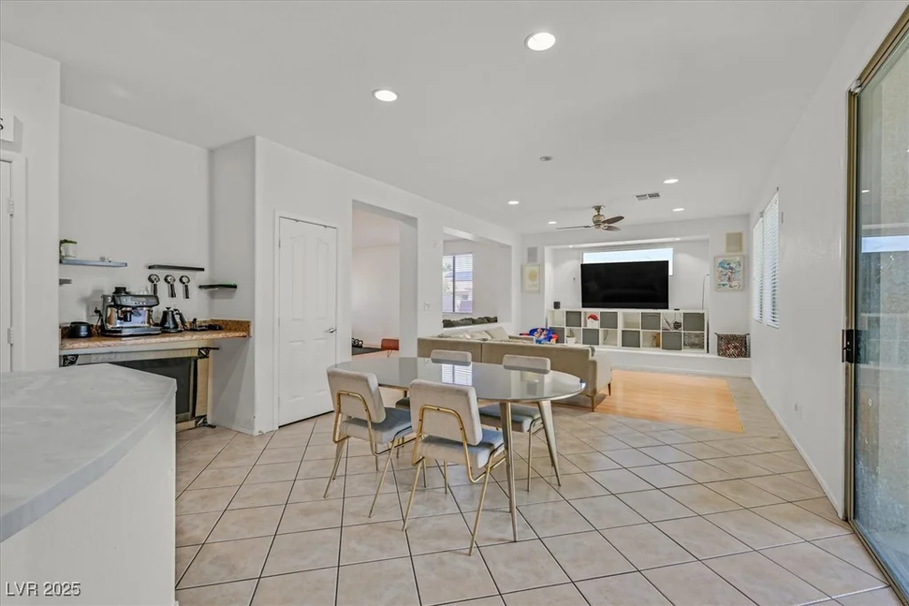 50 Desert Castle, Henderson, NV 89012