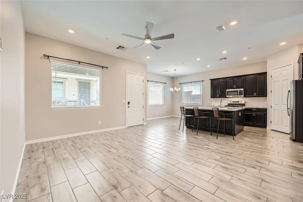 209 Bennett Pointe, Henderson, NV 89011