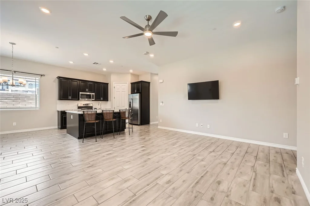 209 Bennett Pointe, Henderson, NV 89011