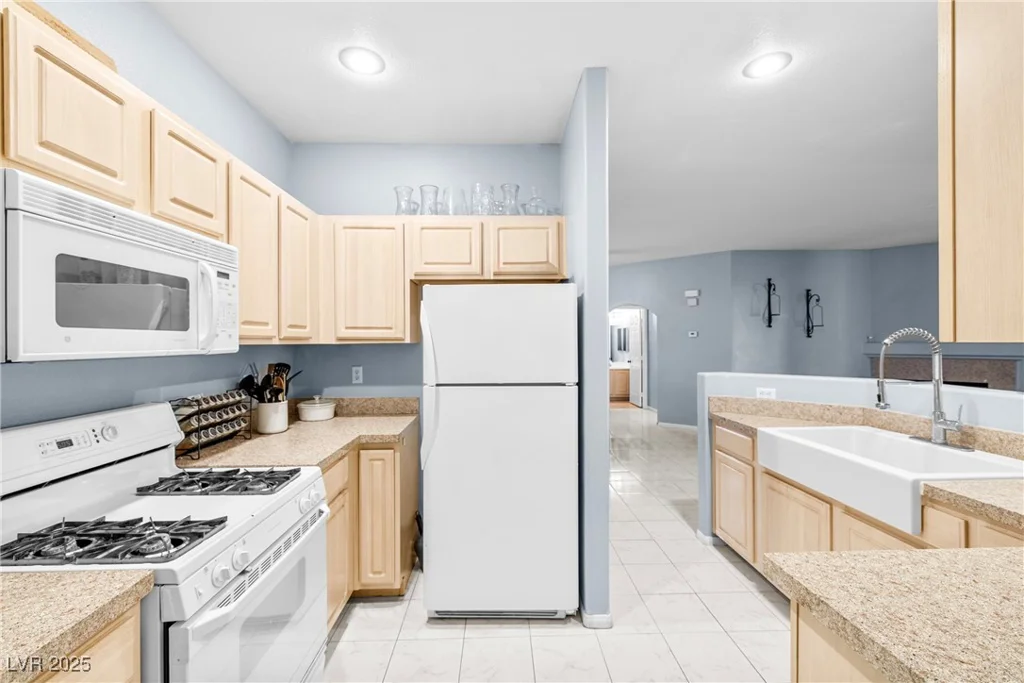 109 Breezy Tree, Las Vegas, NV 89145