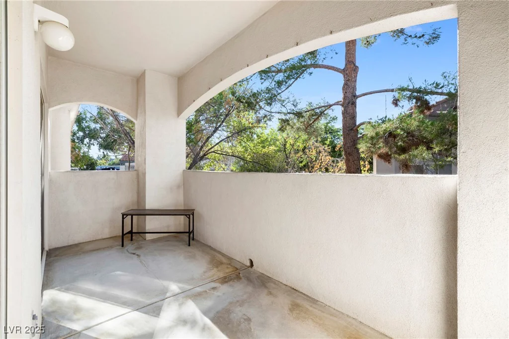 109 Breezy Tree, Las Vegas, NV 89145