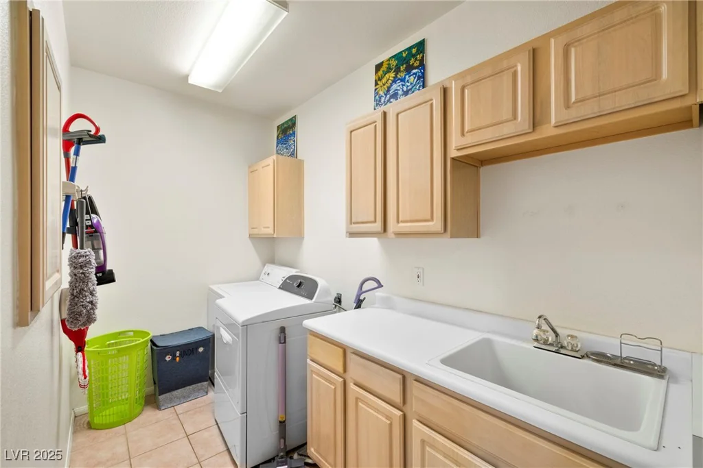 109 Breezy Tree, Las Vegas, NV 89145