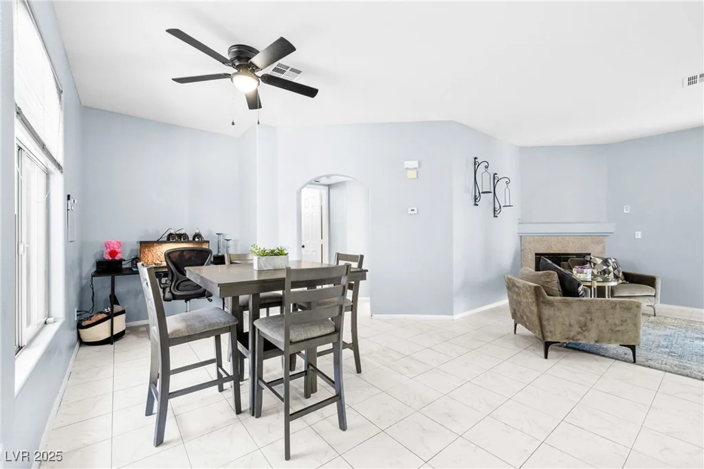 109 Breezy Tree, Las Vegas, NV 89145