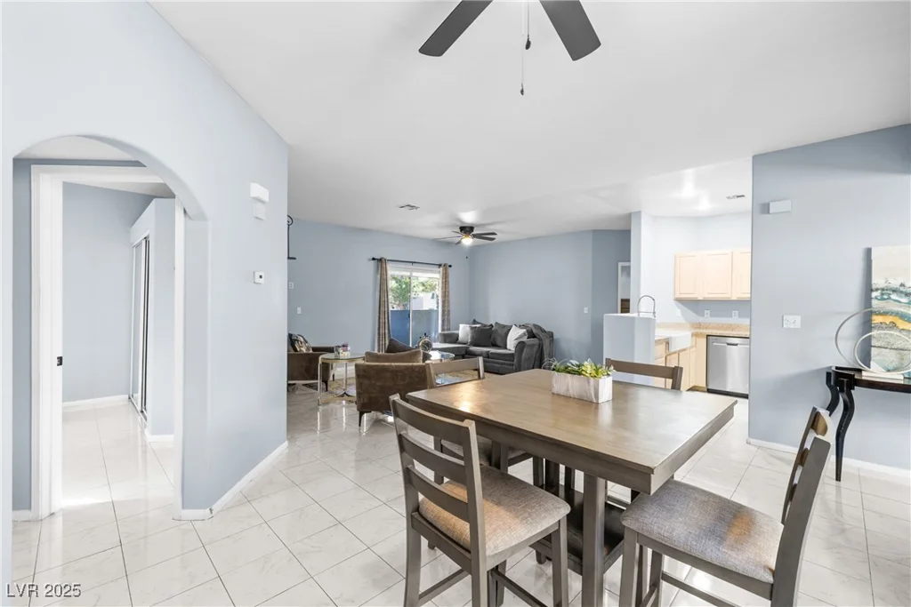 109 Breezy Tree, Las Vegas, NV 89145