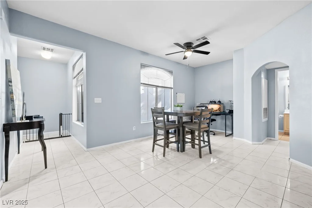 109 Breezy Tree, Las Vegas, NV 89145