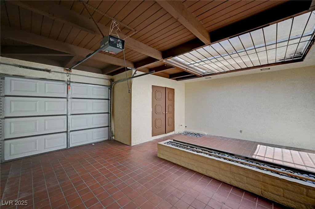2732 Heritage, Las Vegas, NV 89121