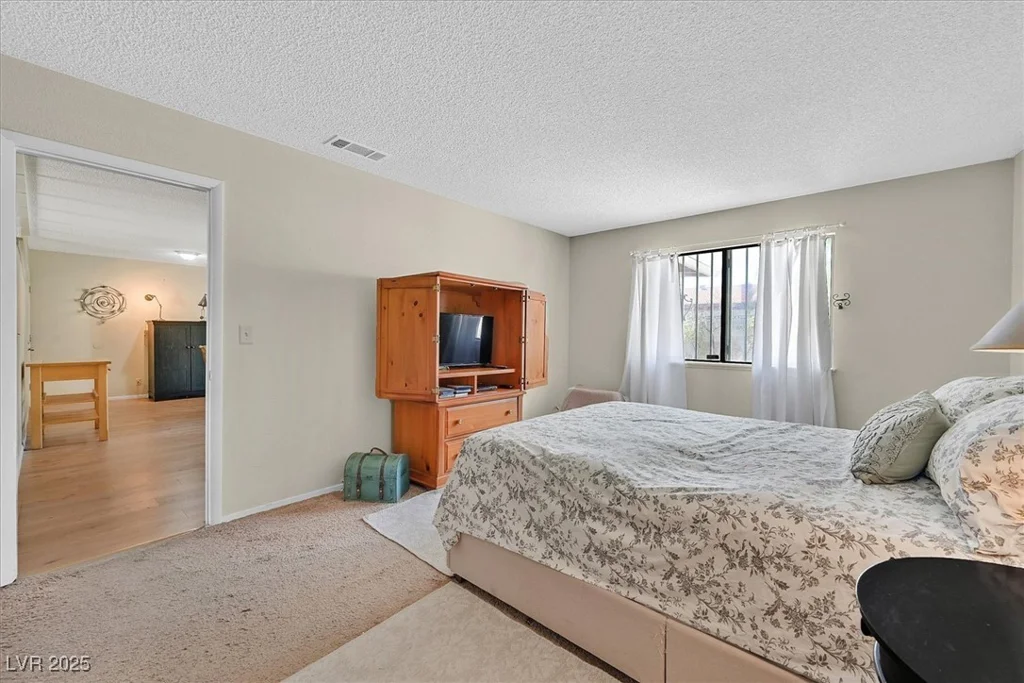 7113 Carrondale, Las Vegas, NV 89128