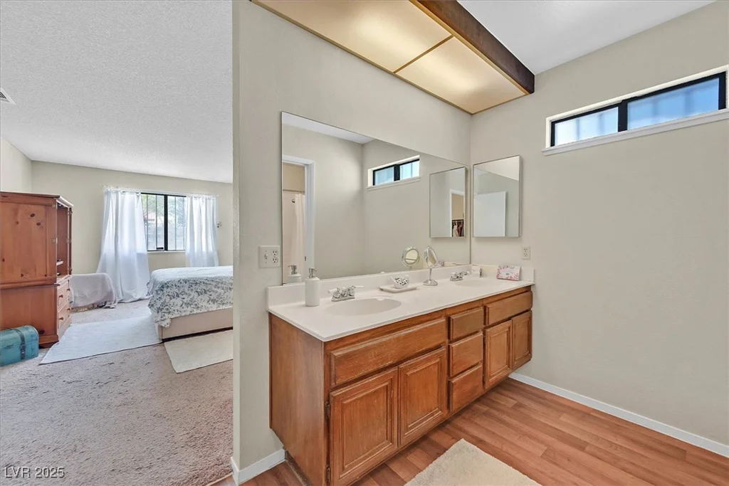 7113 Carrondale, Las Vegas, NV 89128