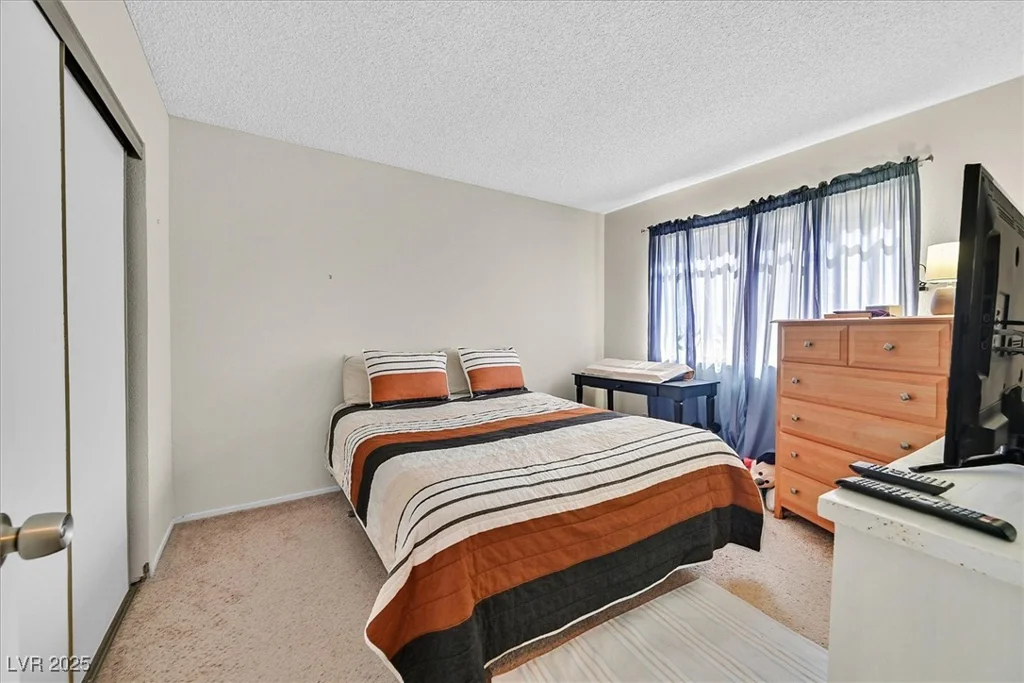 7113 Carrondale, Las Vegas, NV 89128