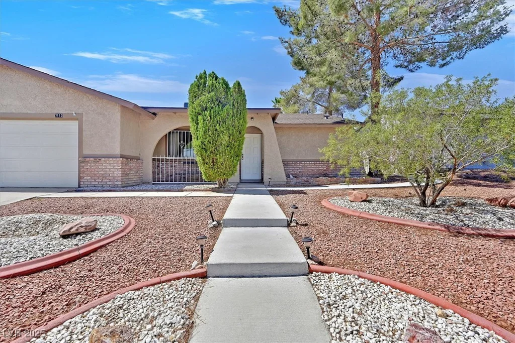 7113 Carrondale, Las Vegas, NV 89128
