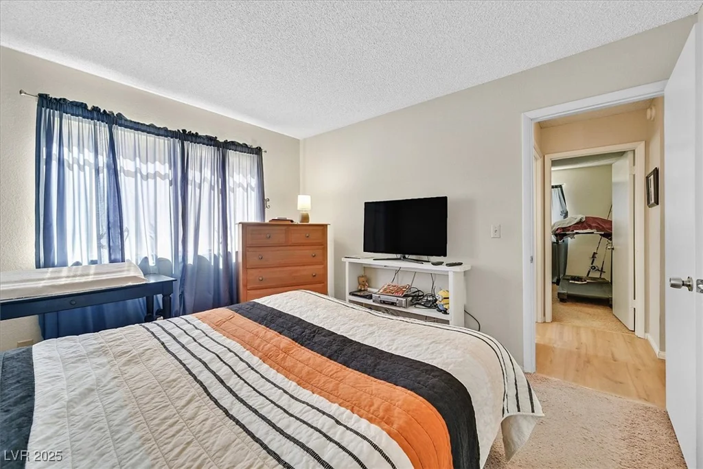 7113 Carrondale, Las Vegas, NV 89128
