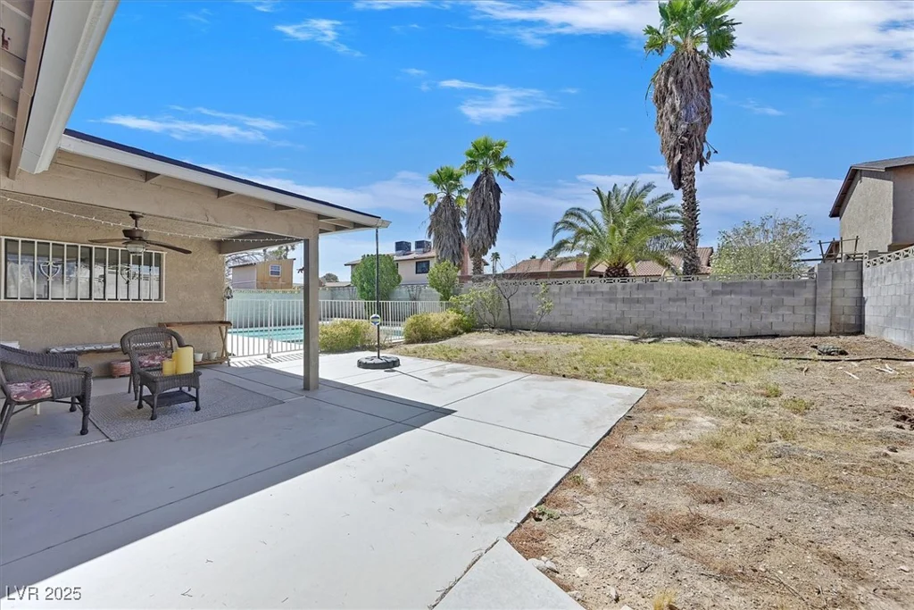 7113 Carrondale, Las Vegas, NV 89128