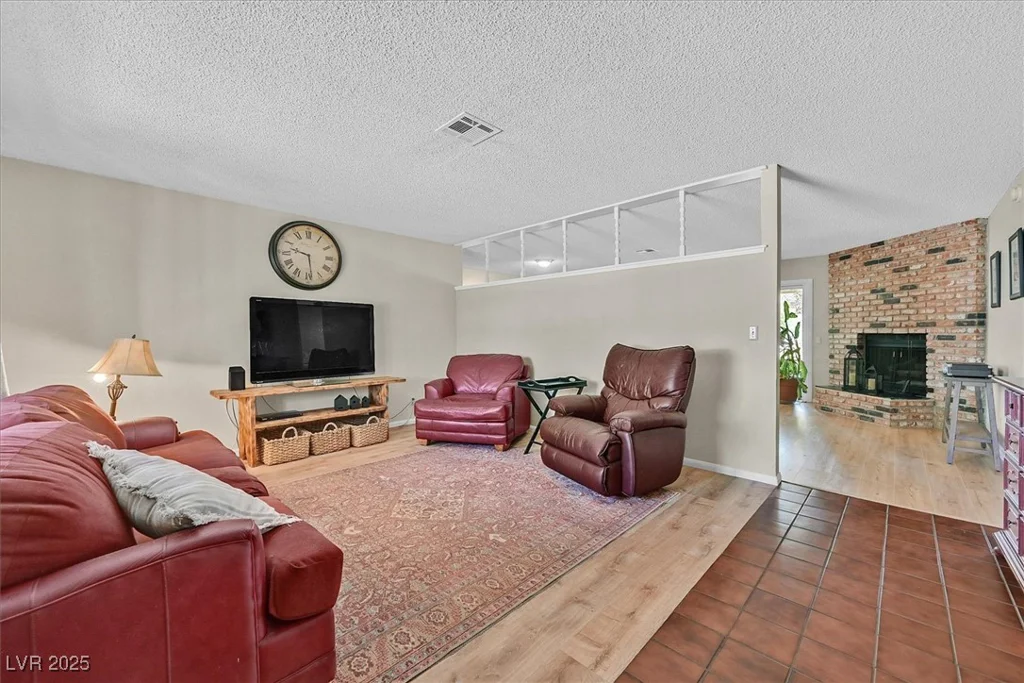 7113 Carrondale, Las Vegas, NV 89128