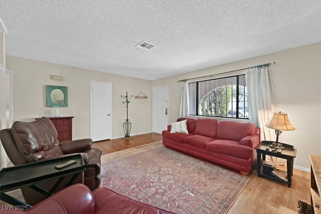 7113 Carrondale, Las Vegas, NV 89128