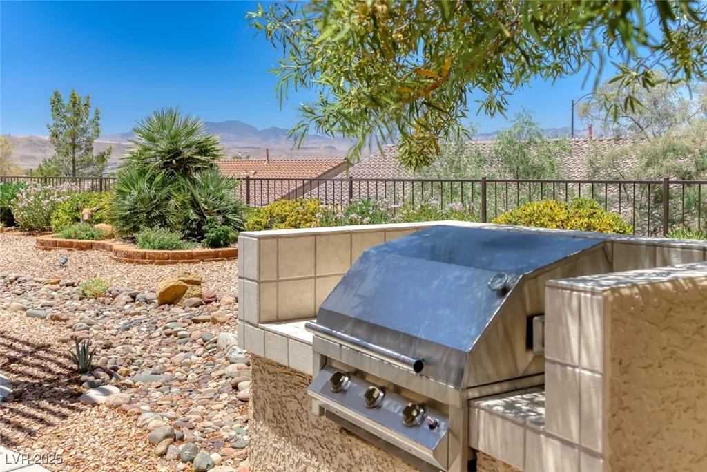 1641 Rockcrest Hills, Henderson, NV 89052