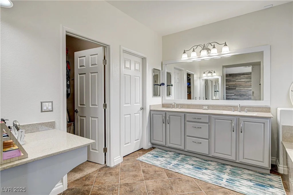 1717 Jake Andrew, North Las Vegas, NV 89086