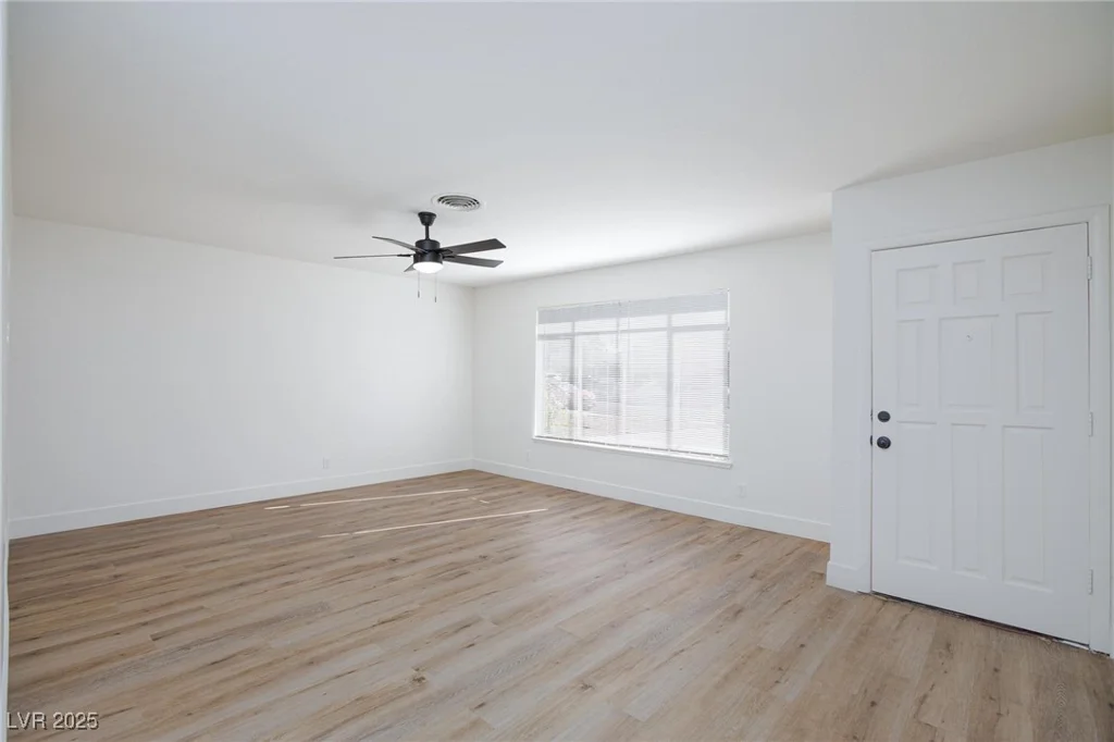 2112 Los Altos, Las Vegas, NV 89102