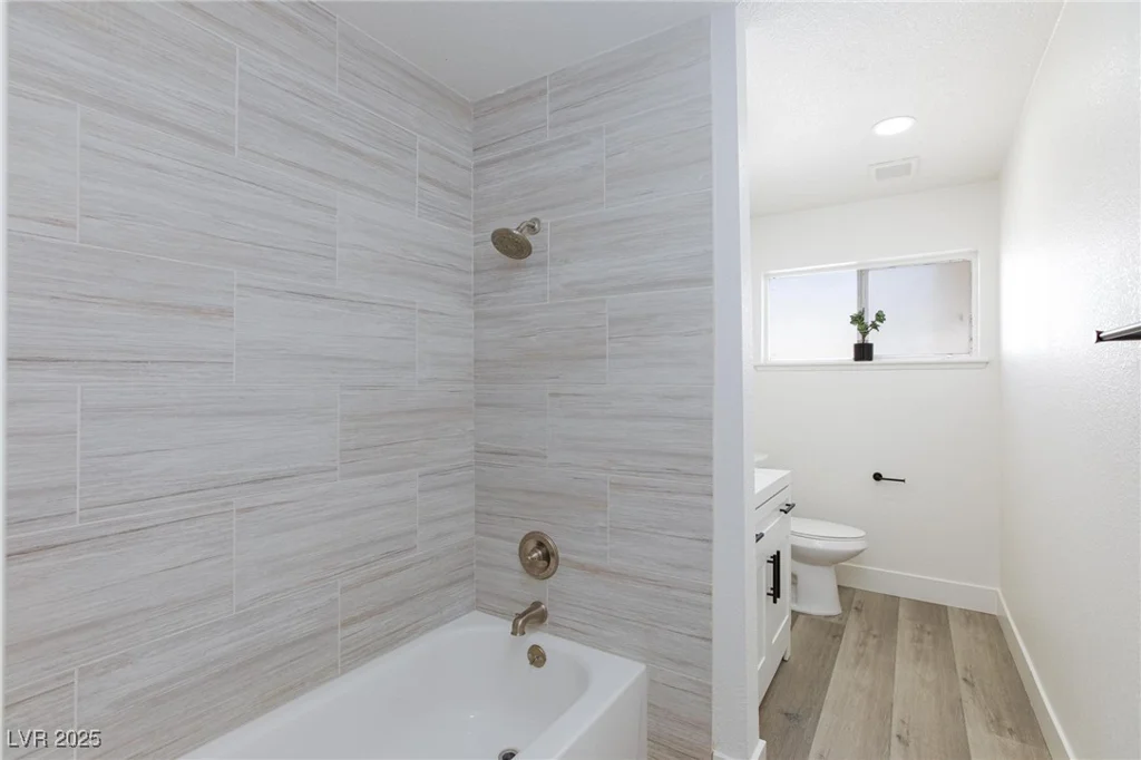 2112 Los Altos, Las Vegas, NV 89102