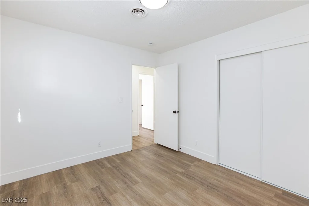 2112 Los Altos, Las Vegas, NV 89102