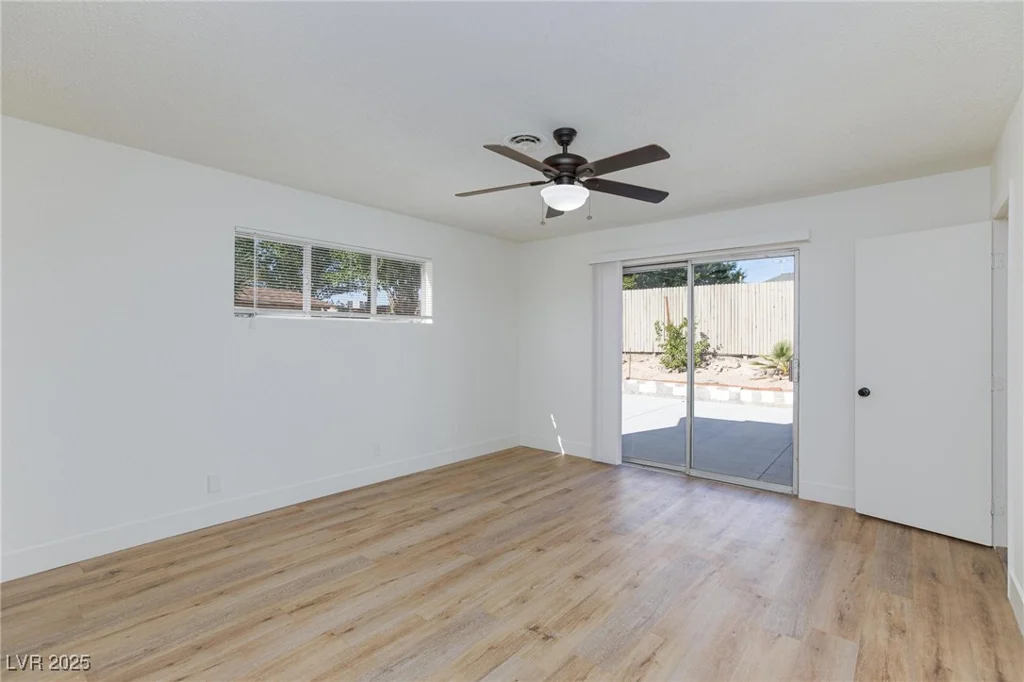 2112 Los Altos, Las Vegas, NV 89102