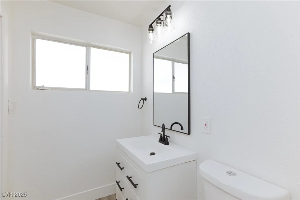 2112 Los Altos, Las Vegas, NV 89102