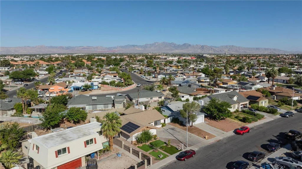2112 Los Altos, Las Vegas, NV 89102