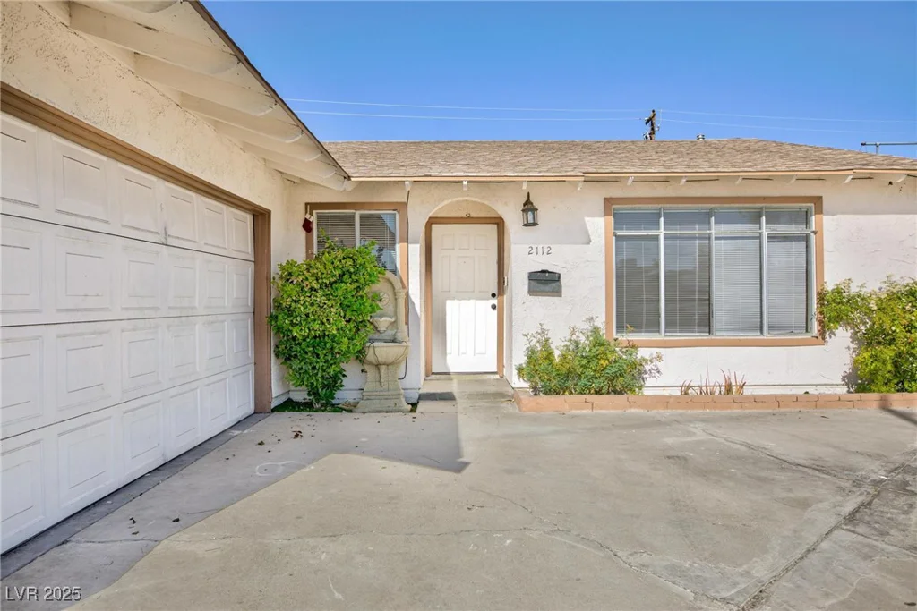 2112 Los Altos, Las Vegas, NV 89102