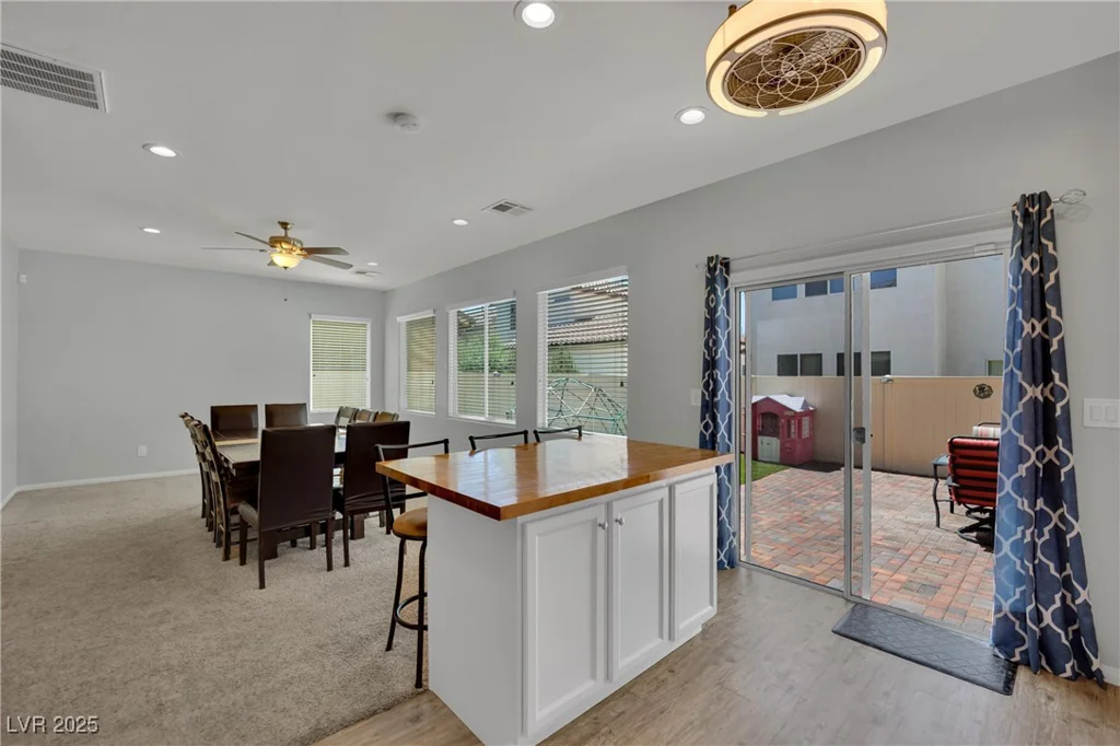 9131 Grand Sunburst, Las Vegas, NV 89149