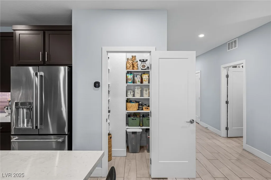 9785 Granite Mesa, Las Vegas, NV 89141