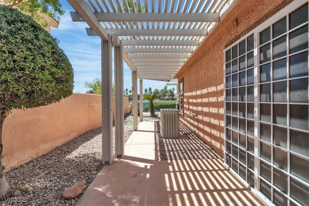 2537 Seascape, Las Vegas, NV 89128