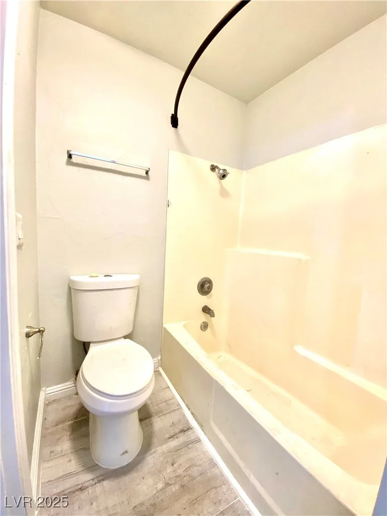 5215 Gray, Las Vegas, NV 89119