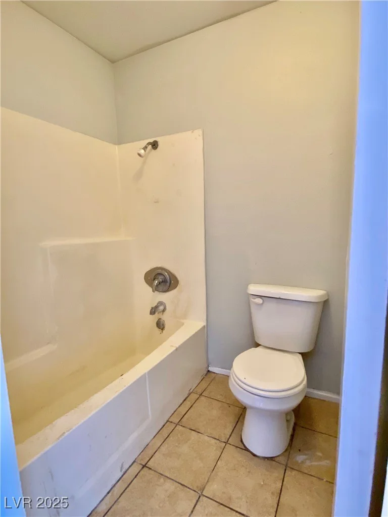 5215 Gray, Las Vegas, NV 89119