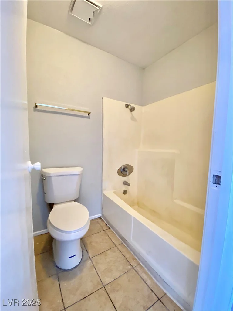 5215 Gray, Las Vegas, NV 89119