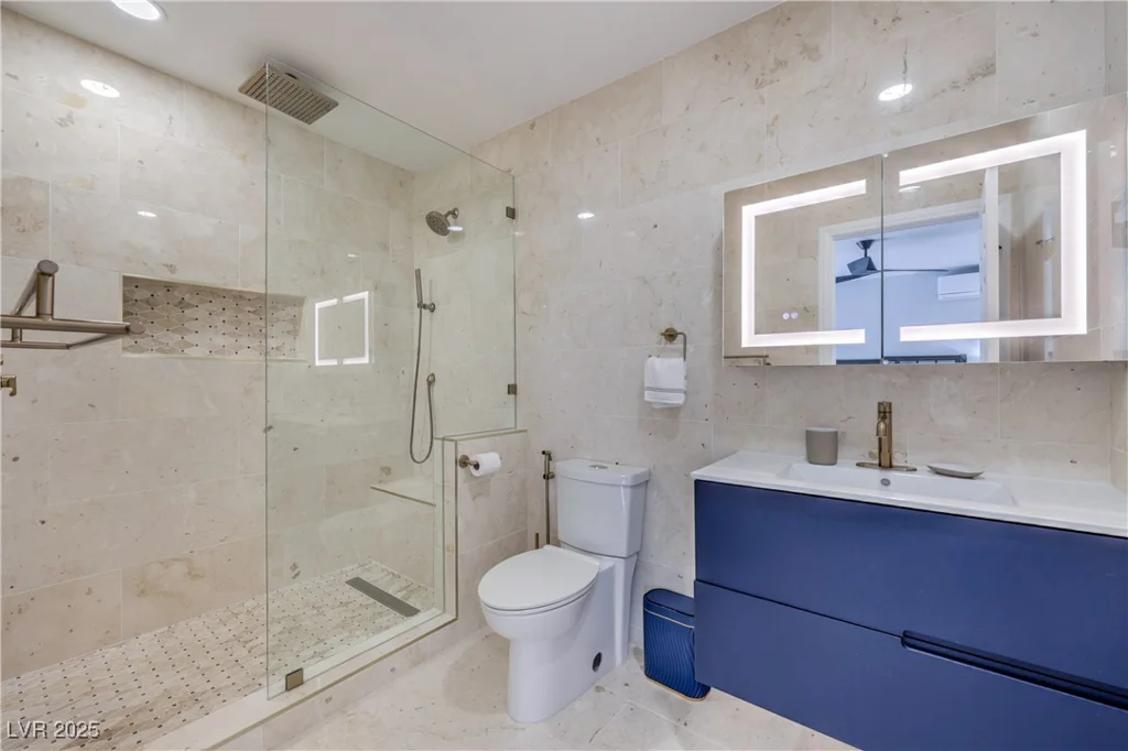 905 Smith, Las Vegas, NV 89108