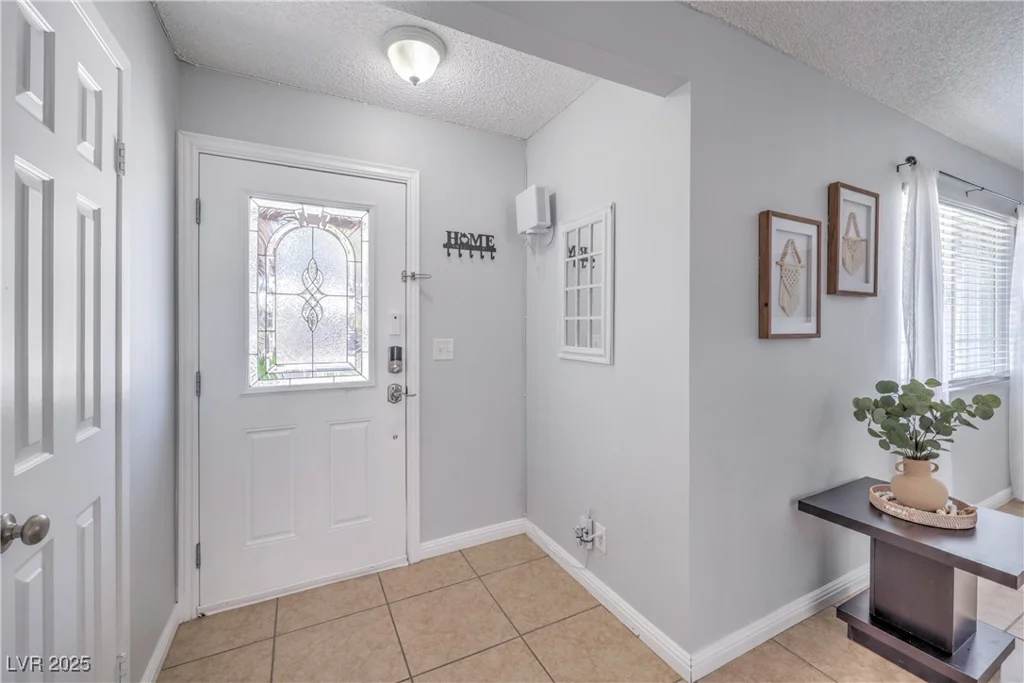 905 Smith, Las Vegas, NV 89108