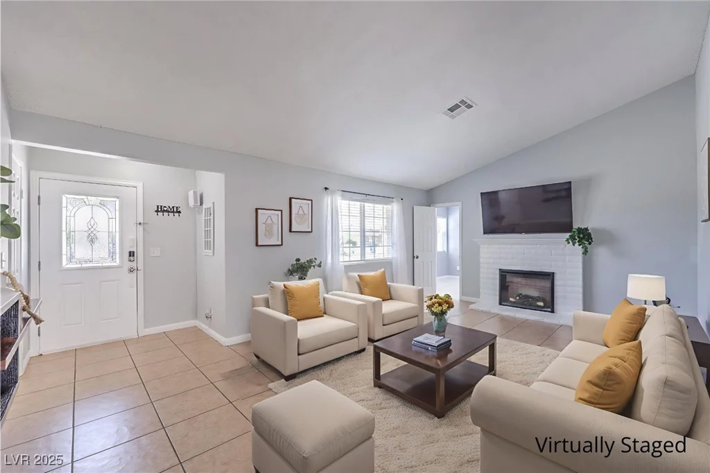 905 Smith, Las Vegas, NV 89108