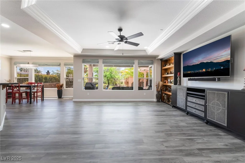 10331 Rio De Thule, Las Vegas, NV 89135