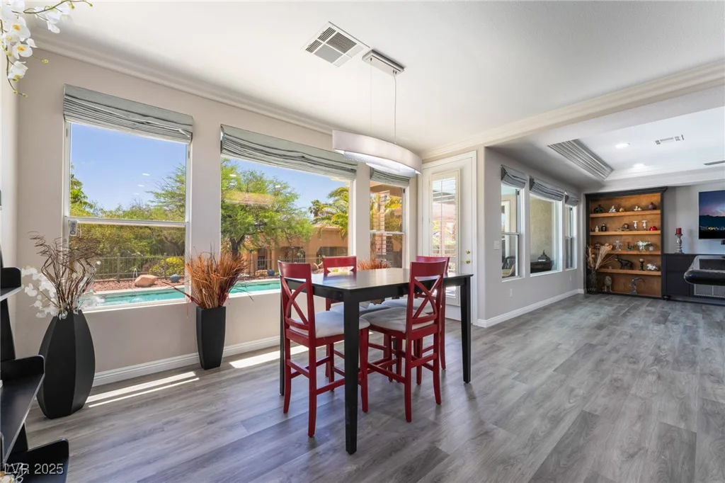 10331 Rio De Thule, Las Vegas, NV 89135