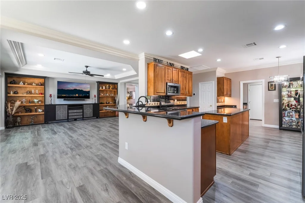 10331 Rio De Thule, Las Vegas, NV 89135