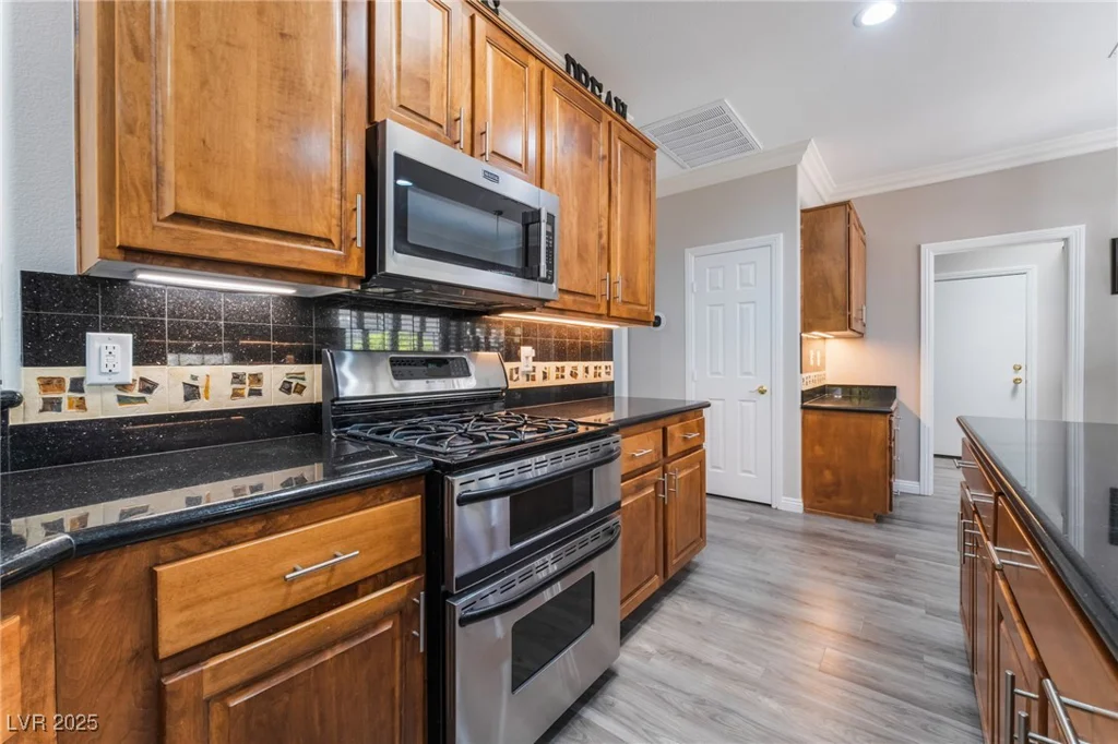 10331 Rio De Thule, Las Vegas, NV 89135