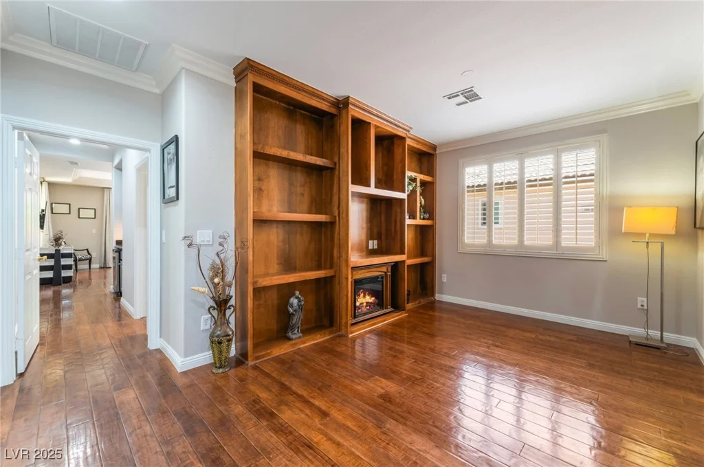 10331 Rio De Thule, Las Vegas, NV 89135
