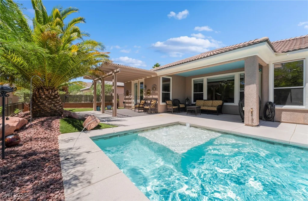 10331 Rio De Thule, Las Vegas, NV 89135